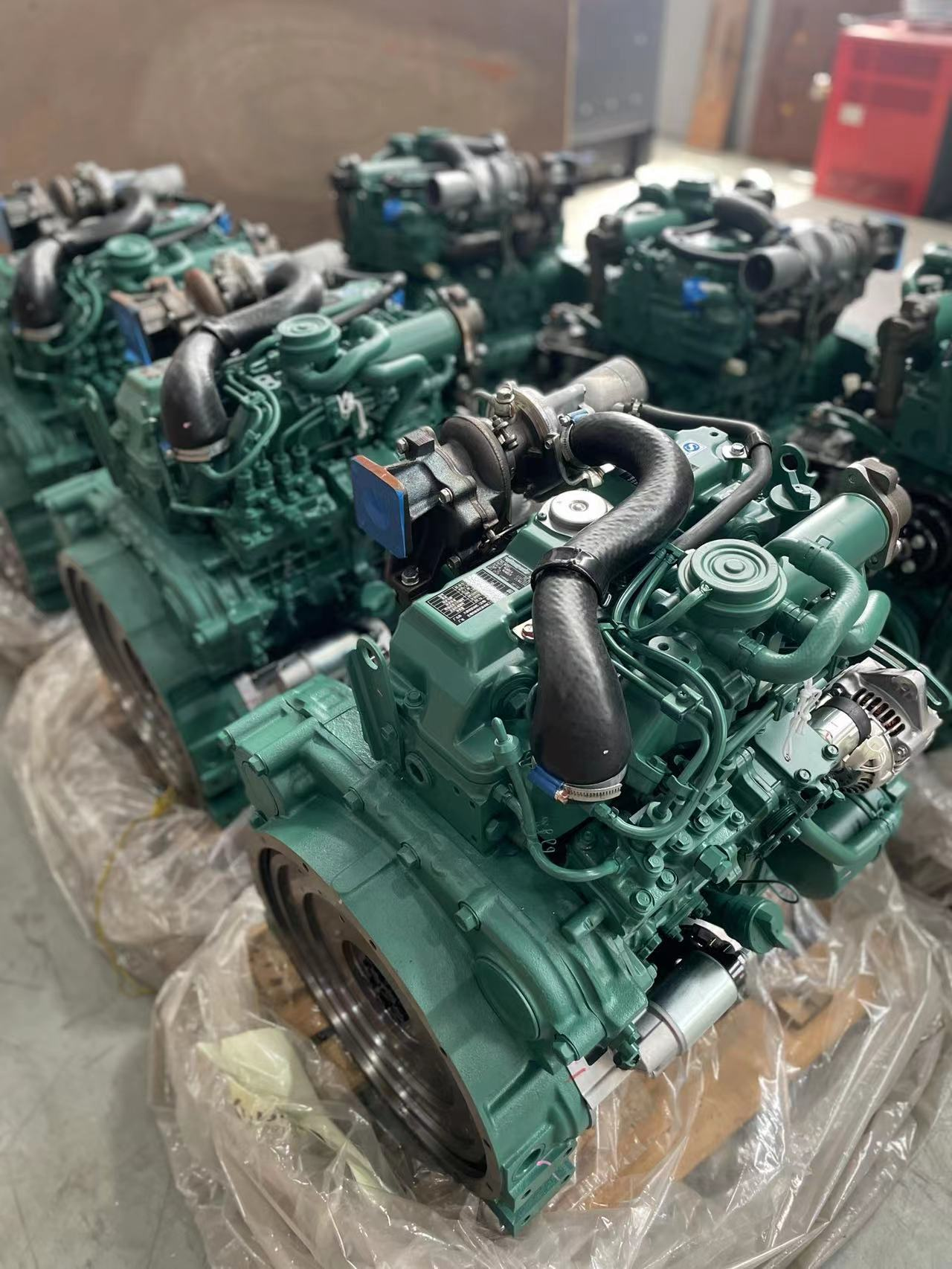 Дизельный двигатель Kubota 1J700-71000/17317553 V2607-DI-TE3B-VCC2-1(D2.6)