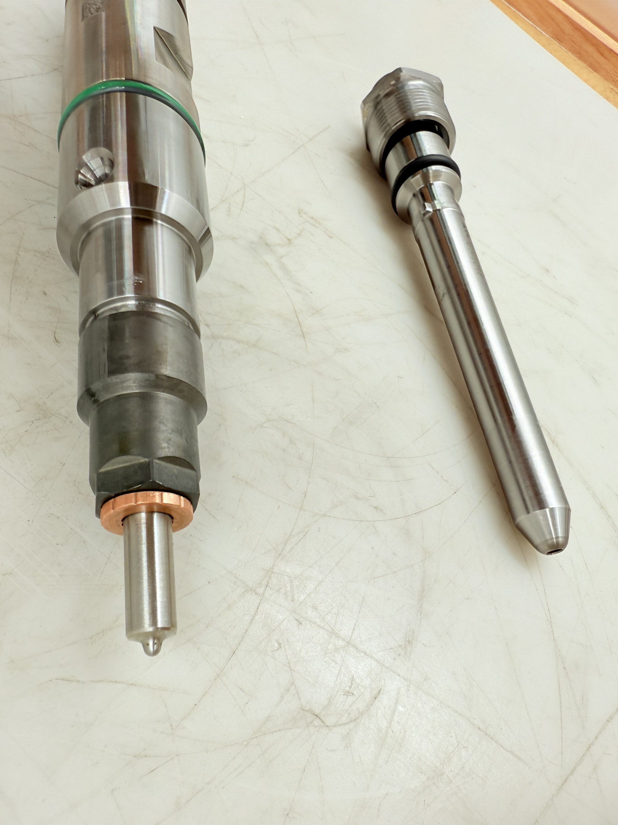 Liebherr 13743035 Форсунка Подходит