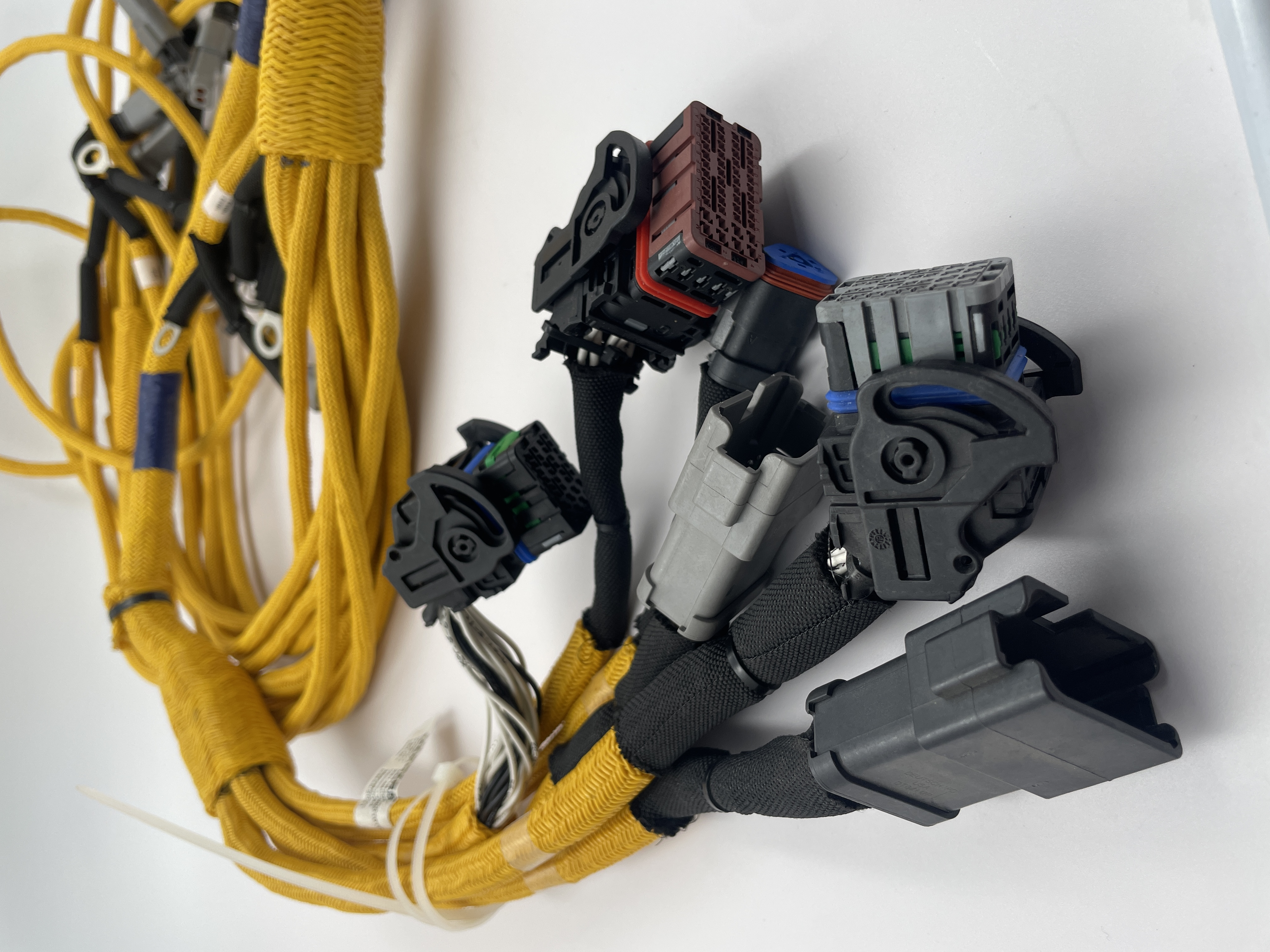 Жгут проводов Liebherr 13414257 для Liebherr R930-R945 G7