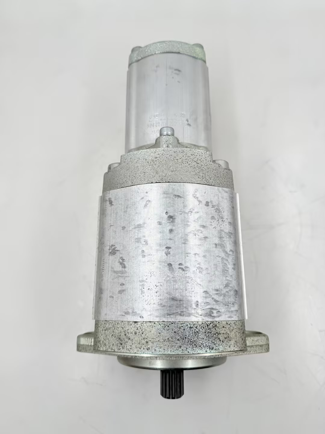 Liebherr 11066477 Двухступенчатый насос