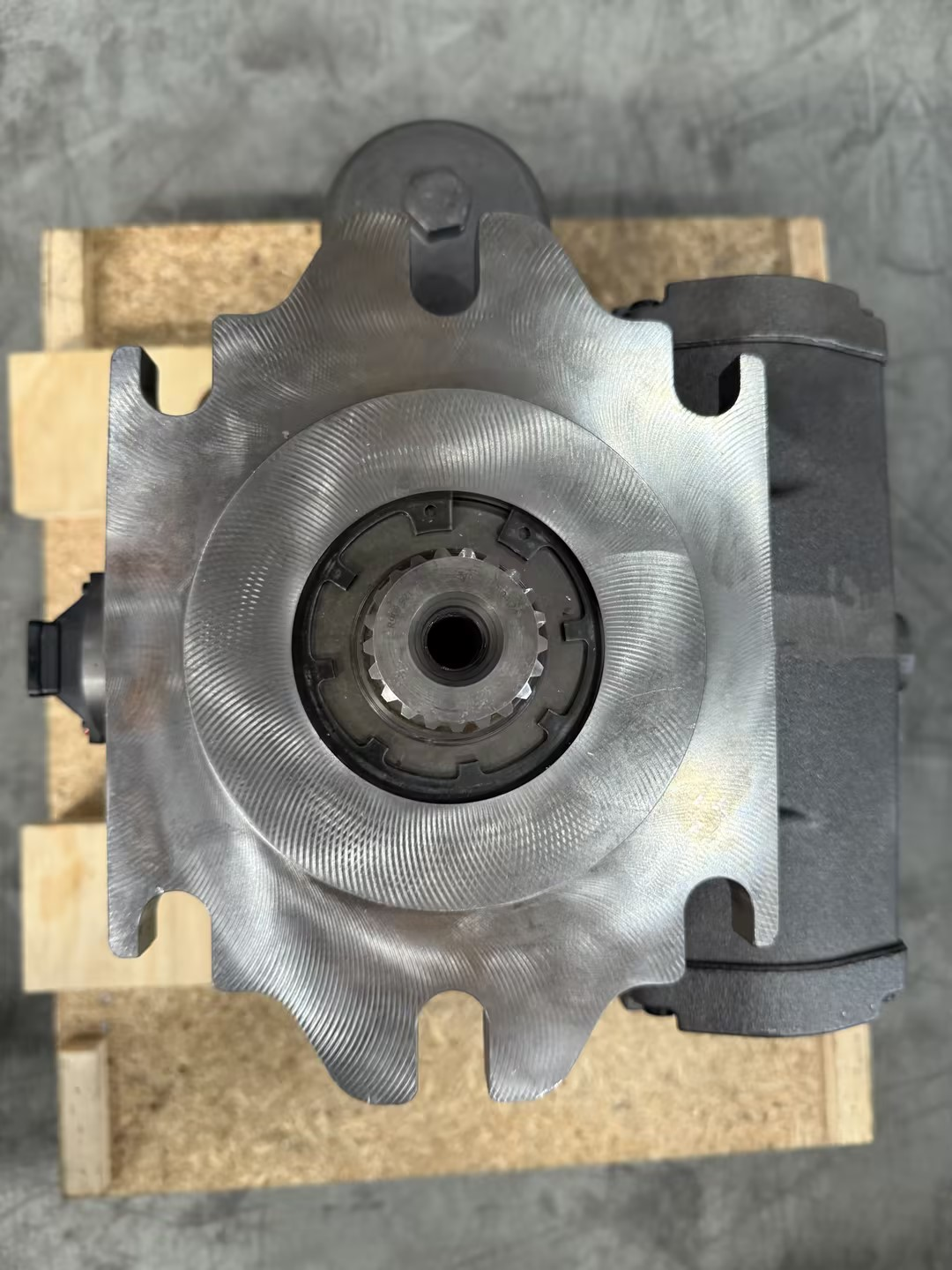 LTP OEM 10428466A 10428466/10228159 Поворотный насос для Liebherr