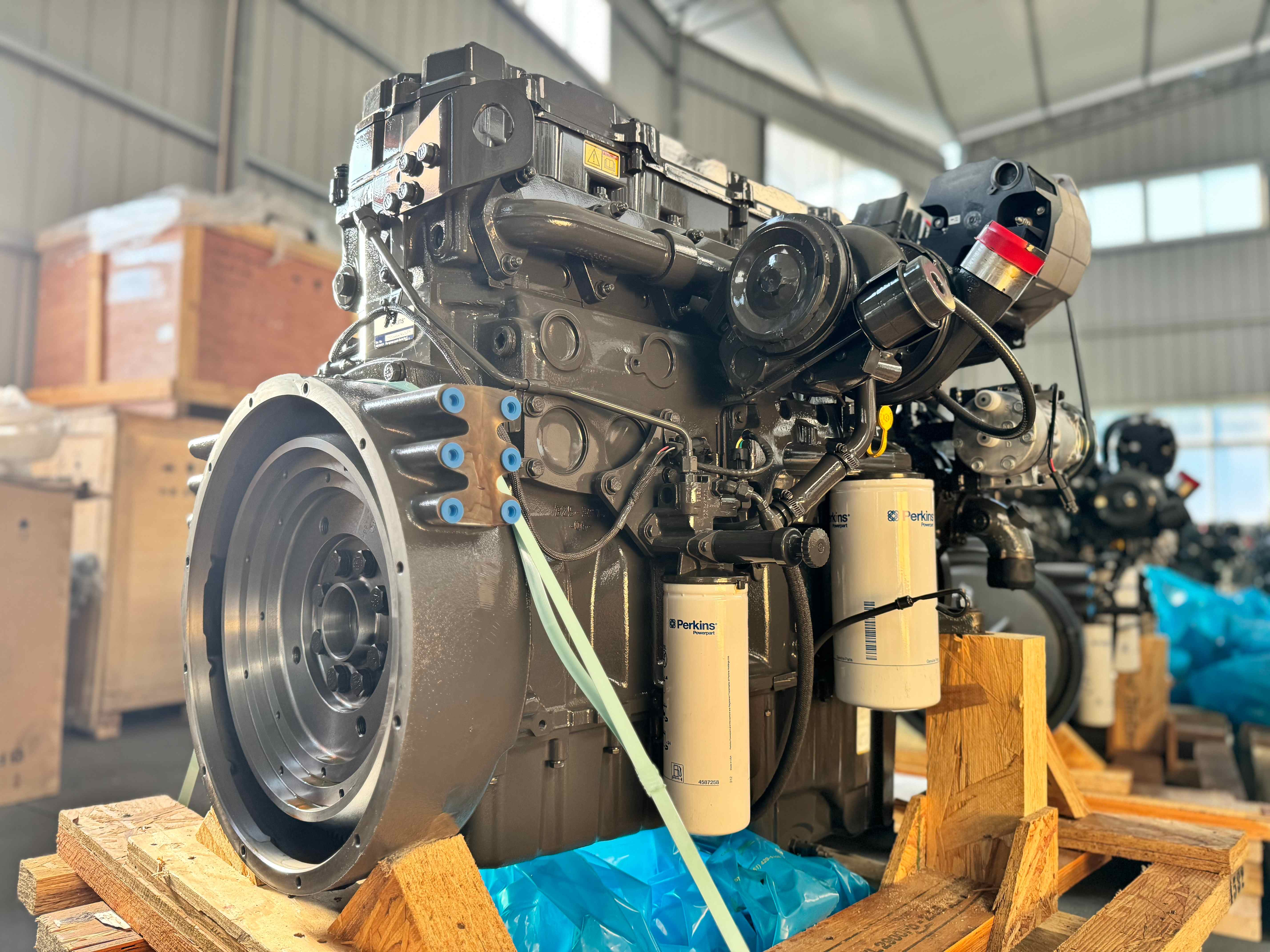 Двигатели Caterpillar C9/Perkins 1506D