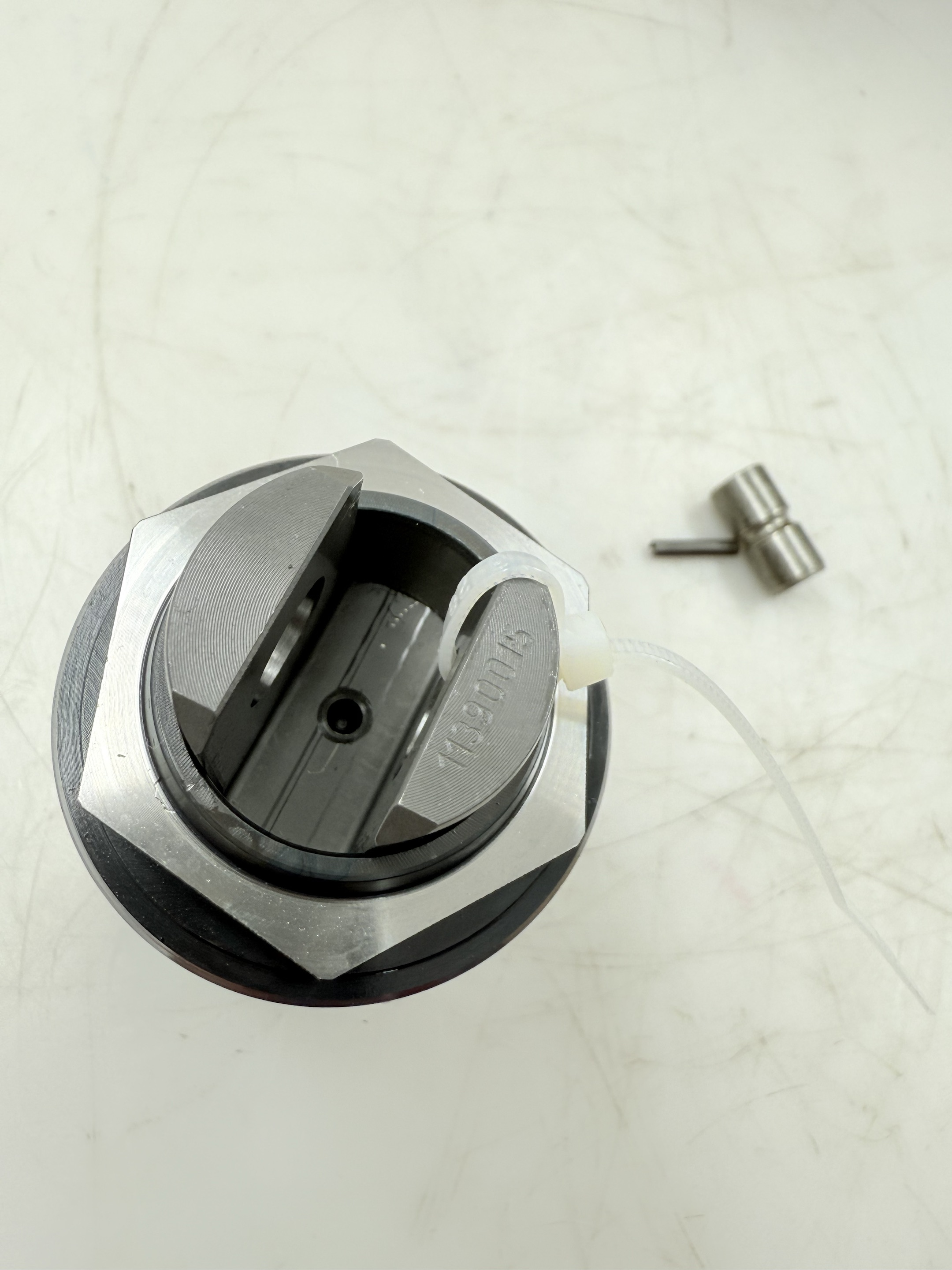 Регулятор Liebherr 10143050 для экскаватора Liebherr